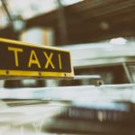 Taxi we Wrocławiu – tanie przejazdy z możliwością płacenia kartą, do zamówienia na telefon i aplikację mobilną